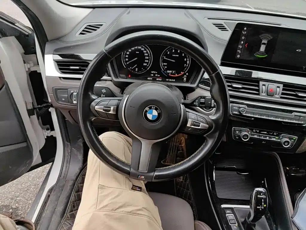 BMW X2 2023 sDrive25i M Sport Package — миниатюра 11