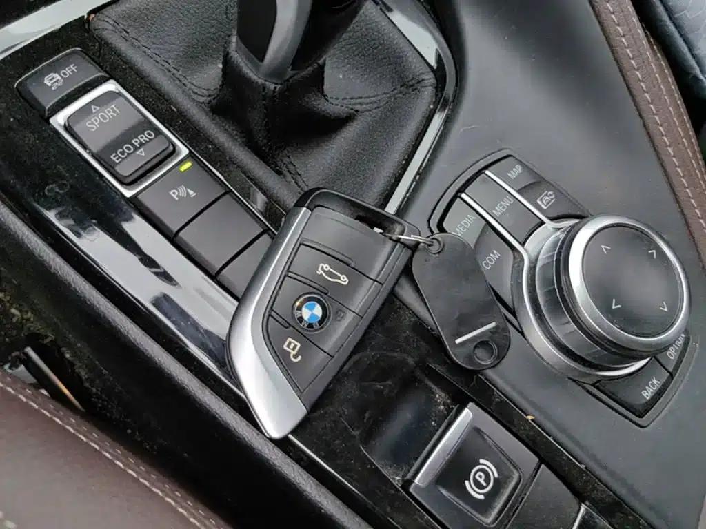 BMW X2 2023 sDrive25i M Sport Package — миниатюра 9