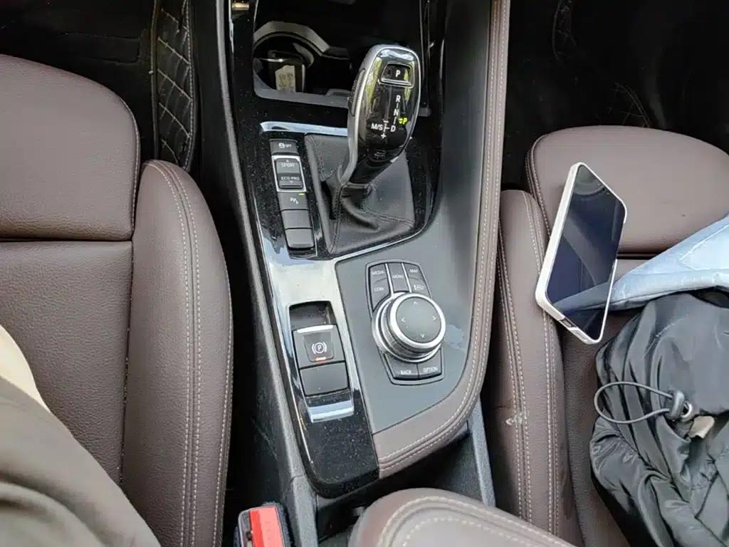 BMW X2 2023 sDrive25i M Sport Shadow Edition — миниатюра 14