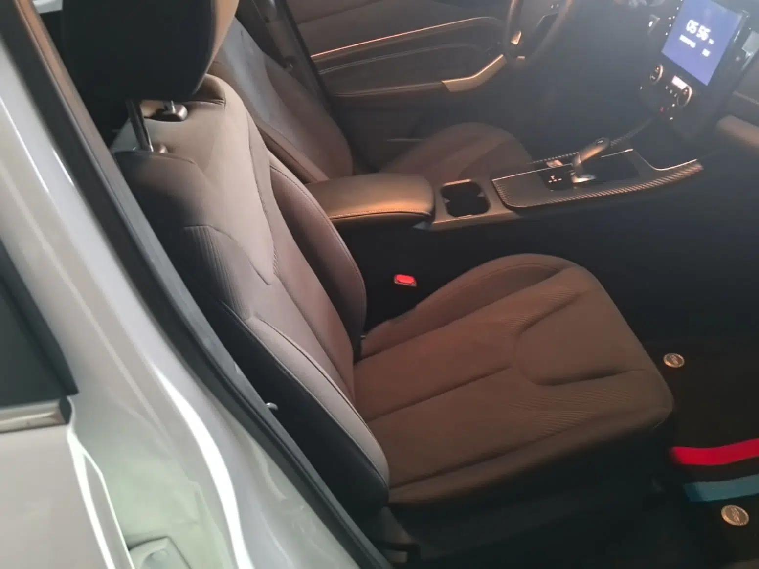Venucia D60EV 2023 PLUS Comfort Edition RJ Model — миниатюра 19