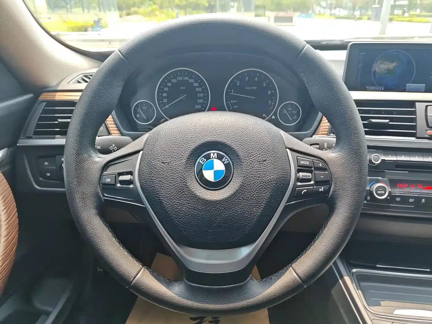 BMW 3 Series GT 2013 320i Luxury Design Package — миниатюра 14