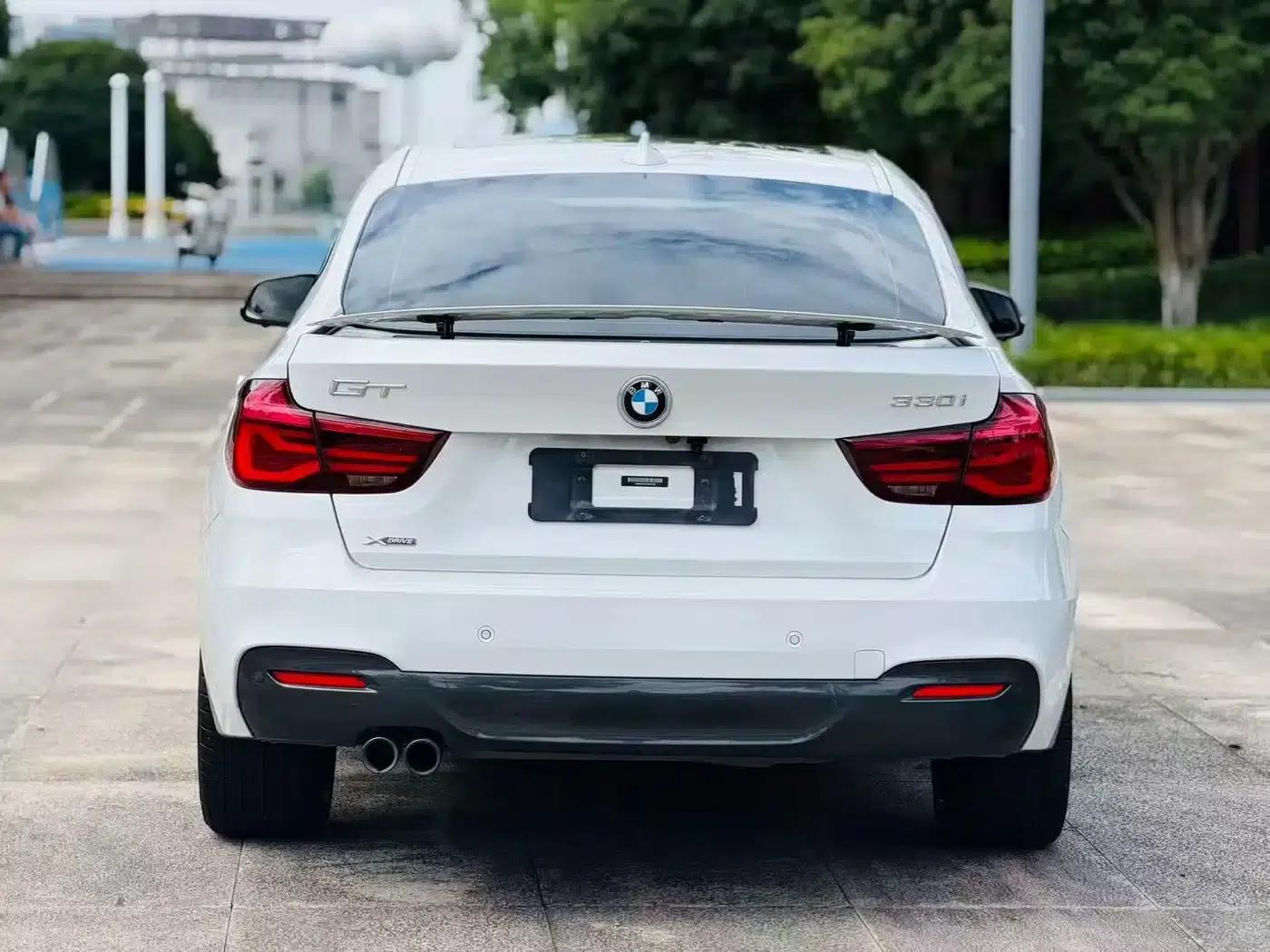 2019 BMW 3 Series GT 330i xDrive M Sport — миниатюра 8