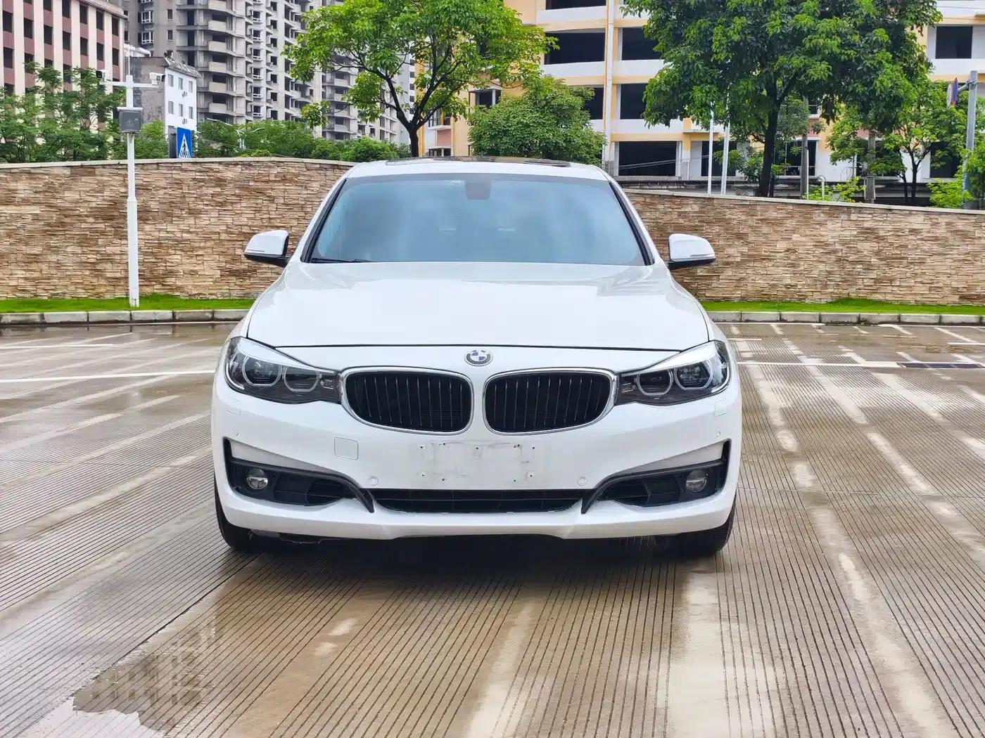 BMW 3 Series GT 2017 320i Fashion Edition — миниатюра 2
