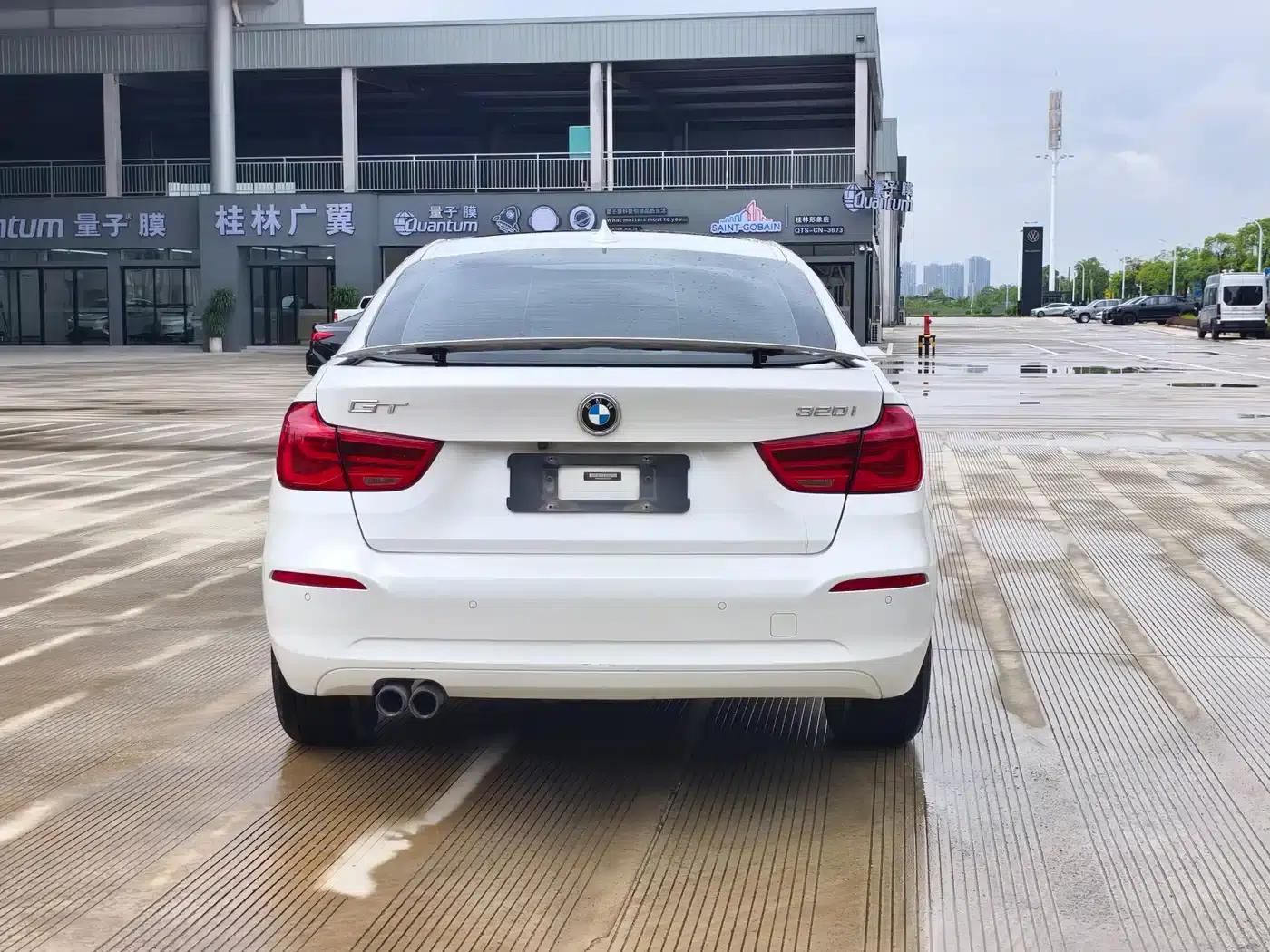 BMW 3 Series GT 2017 320i Fashion Edition — миниатюра 5