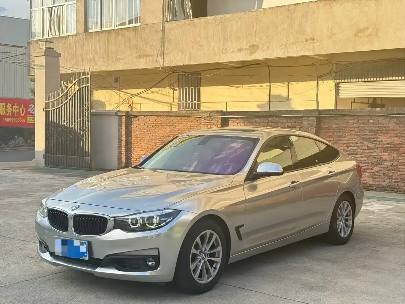 BMW 3 Series GT 2017 320i Fashion Edition — миниатюра 1