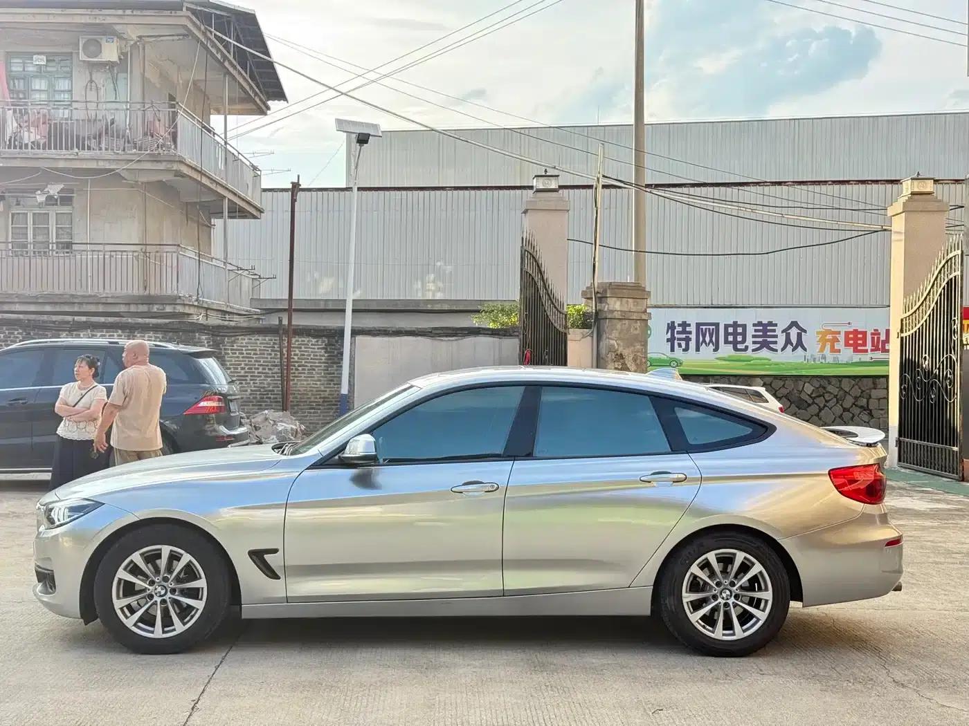 BMW 3 Series GT 2017 320i Fashion Edition — миниатюра 6