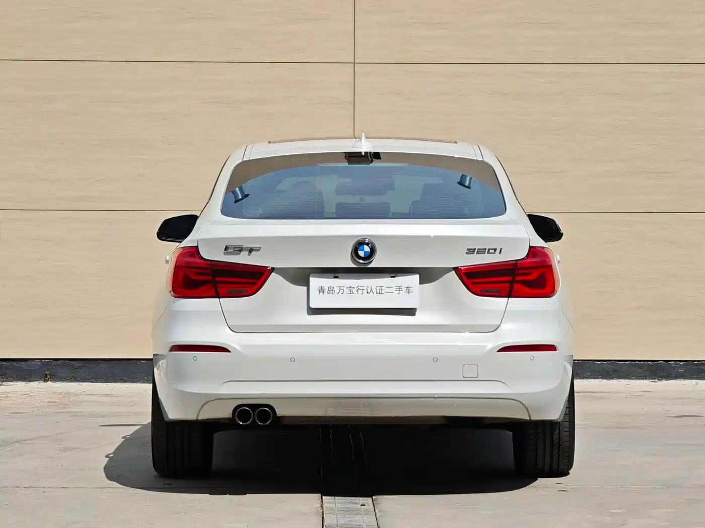 BMW 3 Series GT 2017 320i Fashion Edition — миниатюра 2