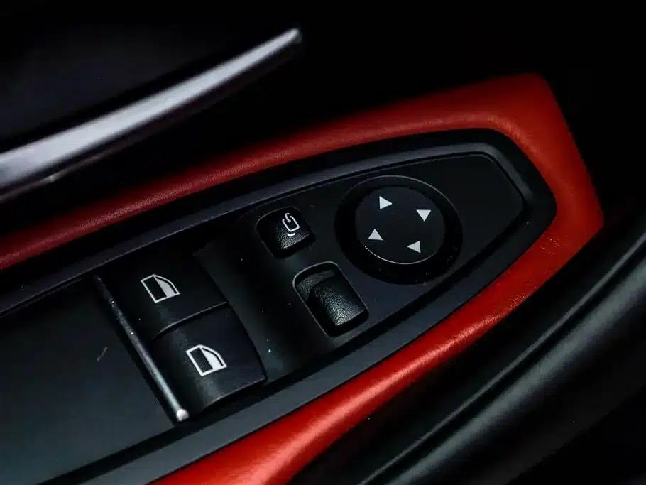 2019 BMW M4 M4 Coupe Racing Edition — миниатюра 10