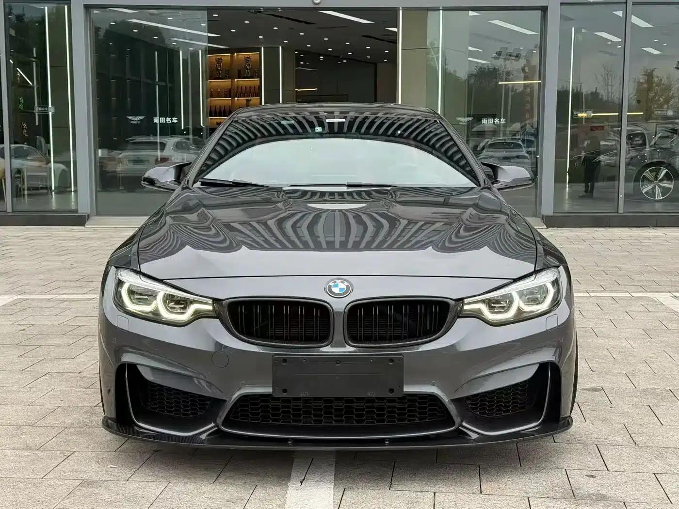 2017 BMW M4 Coupe — миниатюра 1