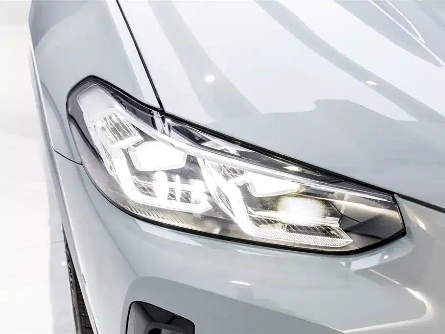 2022 BMW X4 xDrive 30i M Sport Package — миниатюра 33