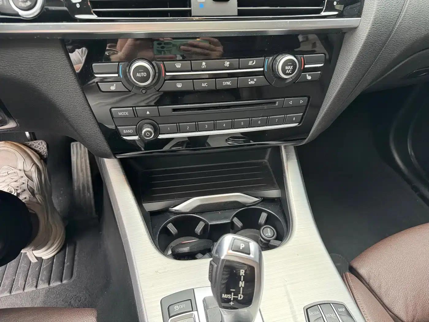 2016 BMW X4 xDrive20i M Sport — миниатюра 16