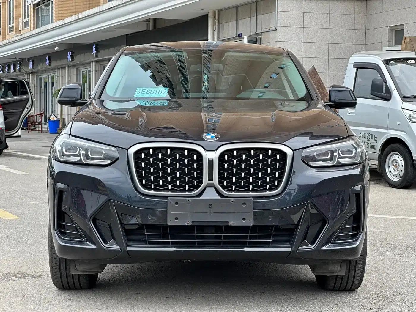 2022 BMW X4 xDrive 25i M Sport Package — миниатюра 2