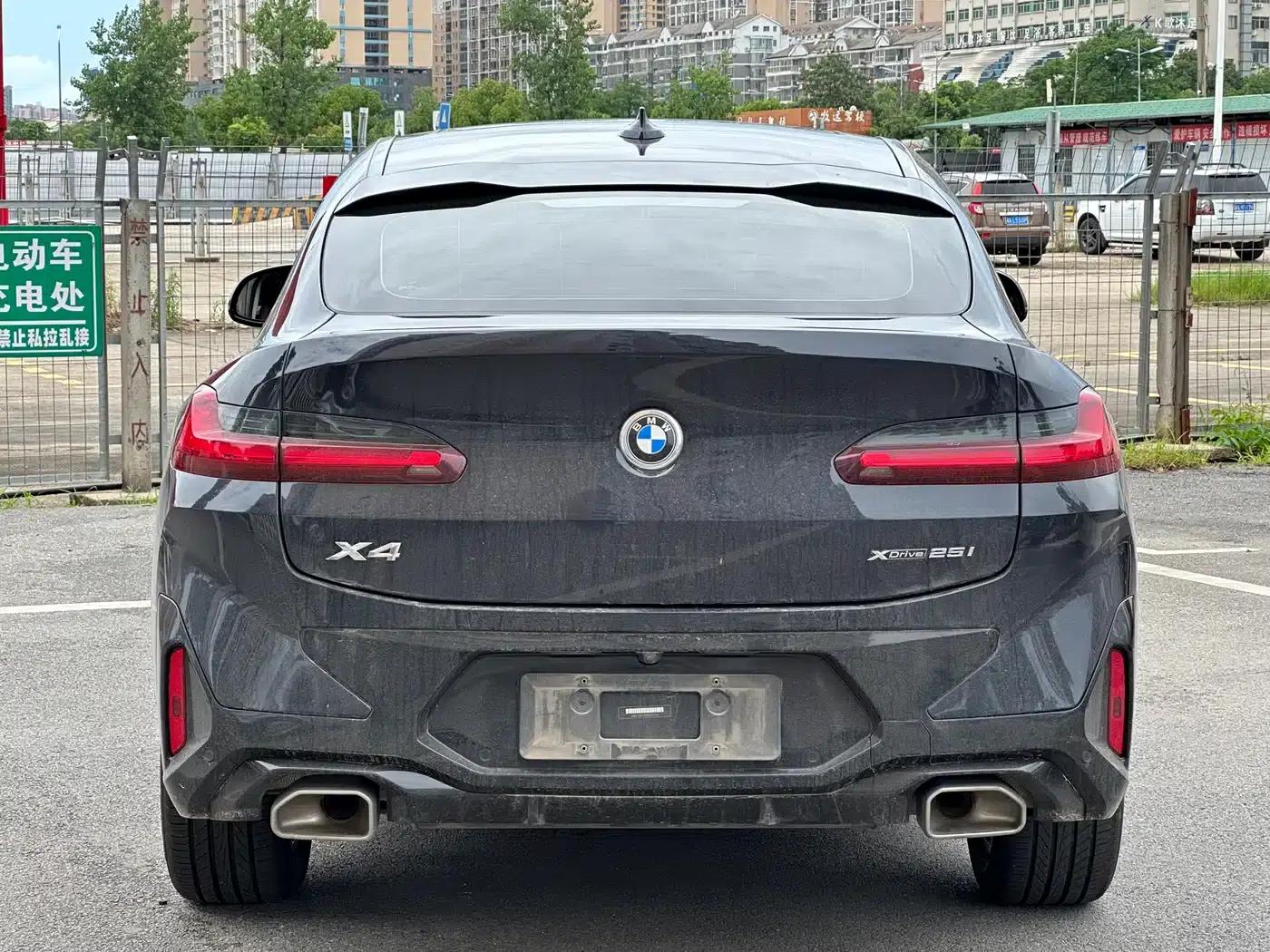 2022 BMW X4 xDrive 25i M Sport Package — миниатюра 7