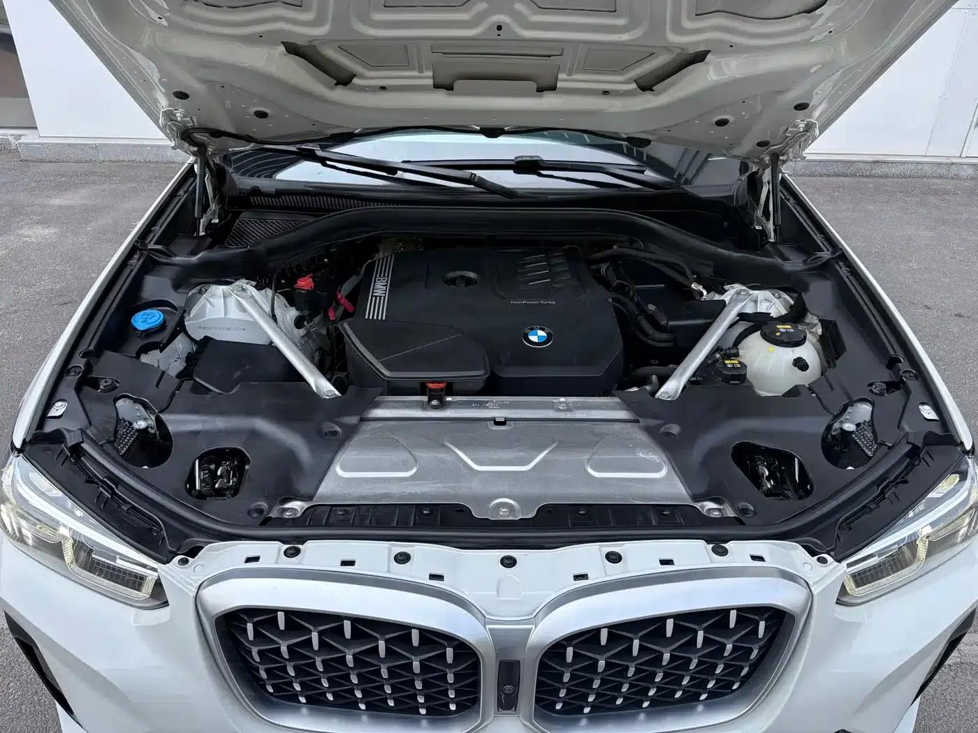 2022 BMW X4 xDrive 30i M Sport Package — миниатюра 13