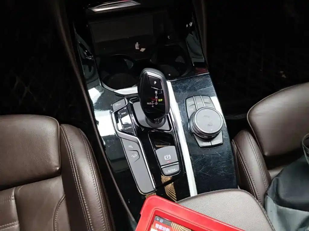 2019 BMW X4 xDrive25i M Sport Package — миниатюра 14