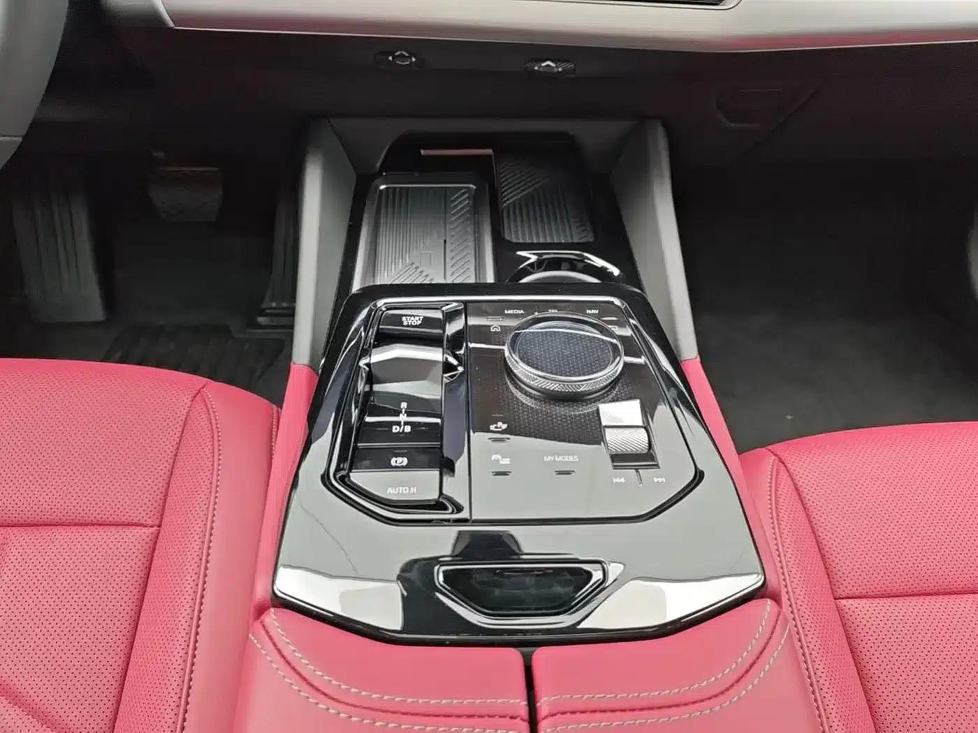 BMW i5 2024 eDrive 35L M Sport Package — миниатюра 13