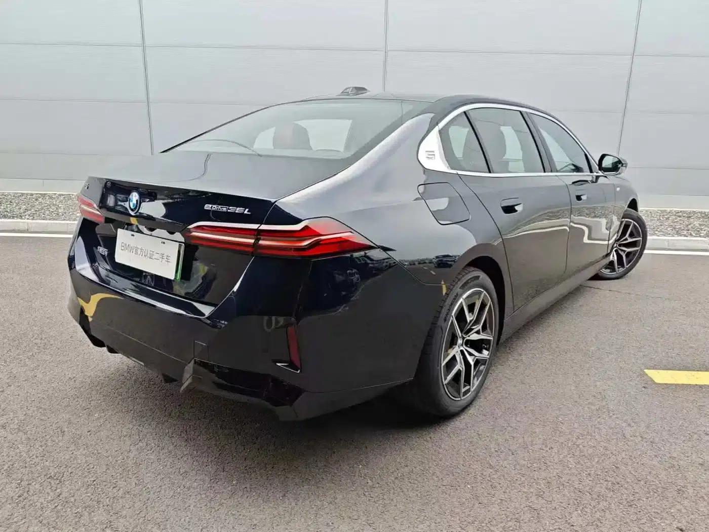 BMW i5 2024 eDrive 35L M Sport Package — миниатюра 5