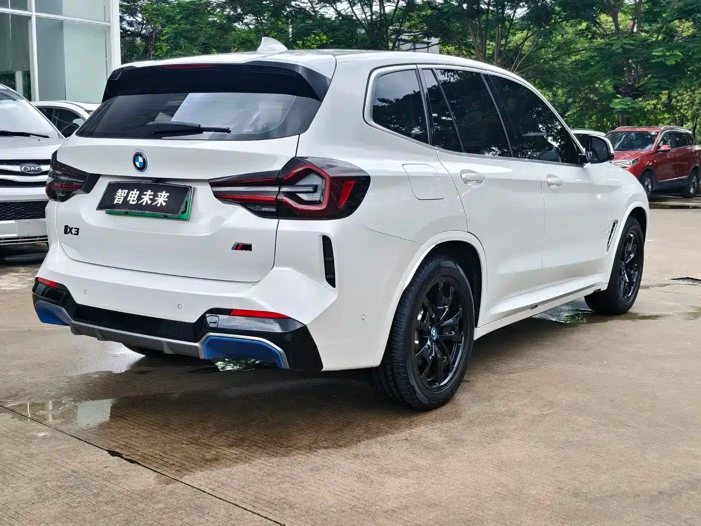 BMW iX3 2022 Leading Edition — миниатюра 2