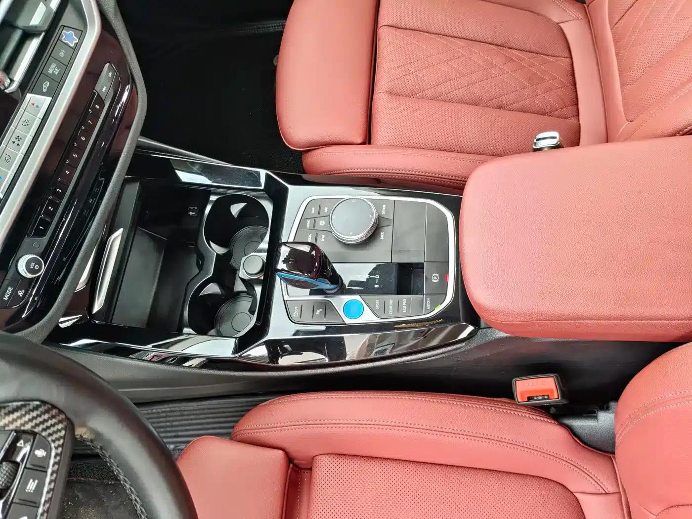 BMW iX3 2022 Leading Edition — миниатюра 5