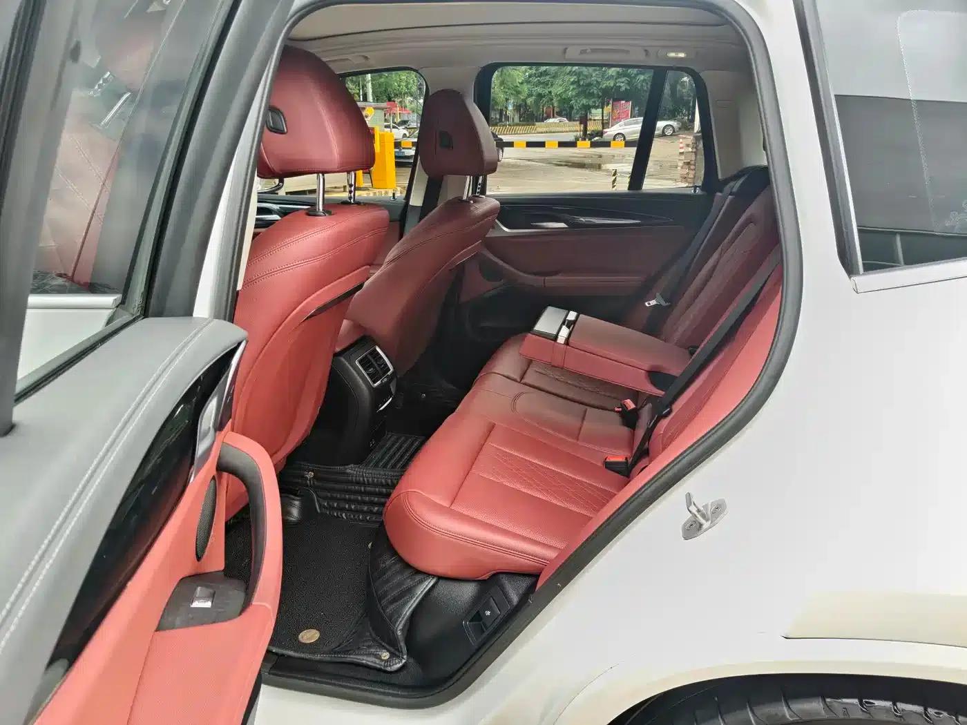BMW iX3 2022 Leading Edition — миниатюра 8