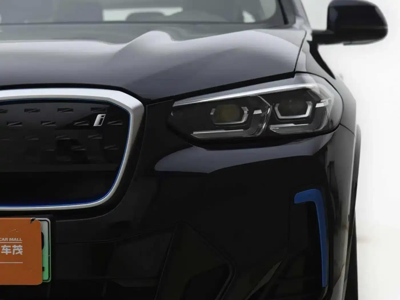 BMW iX3 2022 Leading Edition — миниатюра 4
