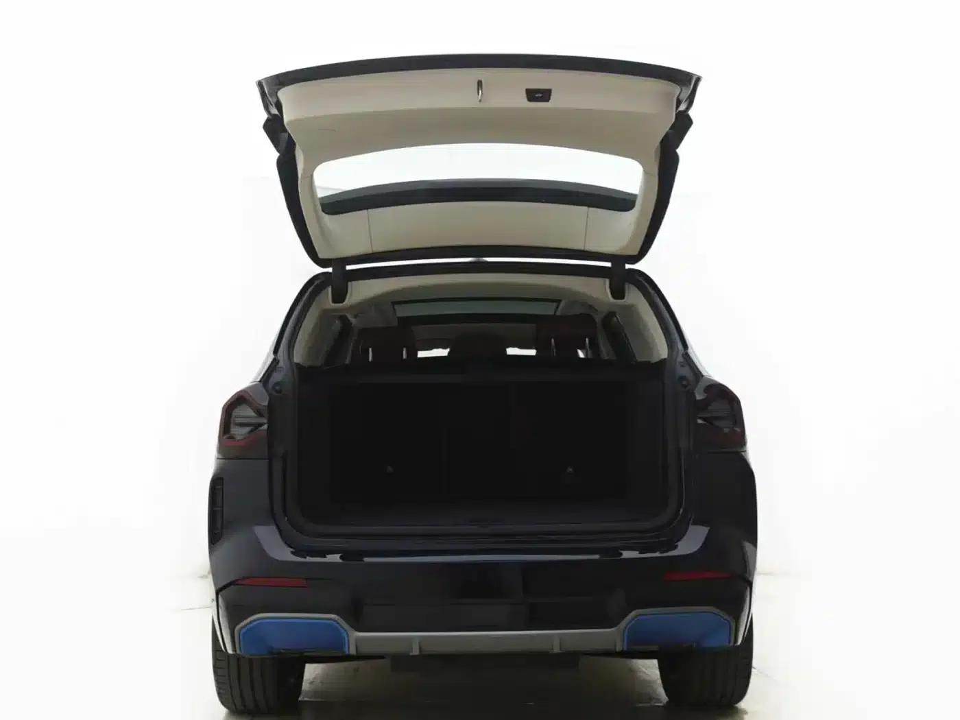 BMW iX3 2022 Leading Edition — миниатюра 8