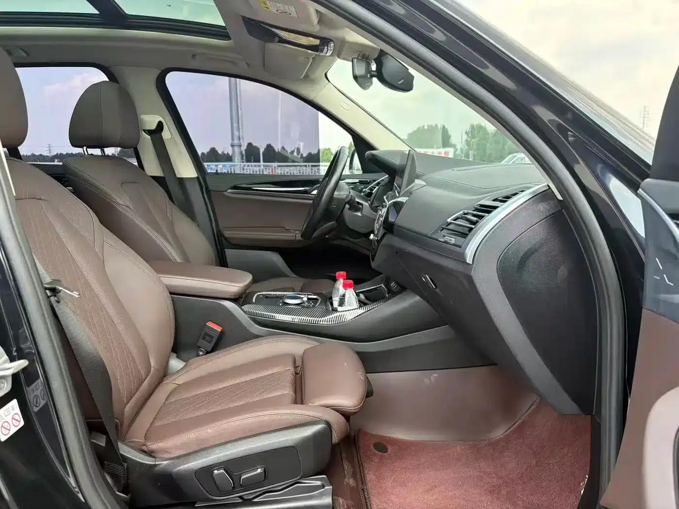 BMW iX3 2023 Leading Edition — миниатюра 5
