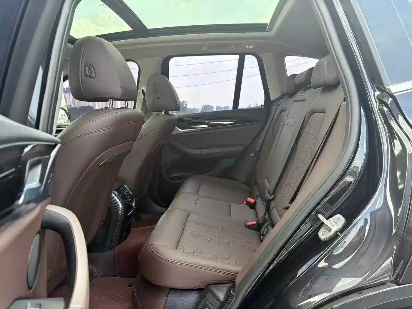 BMW iX3 2023 Leading Edition — миниатюра 6