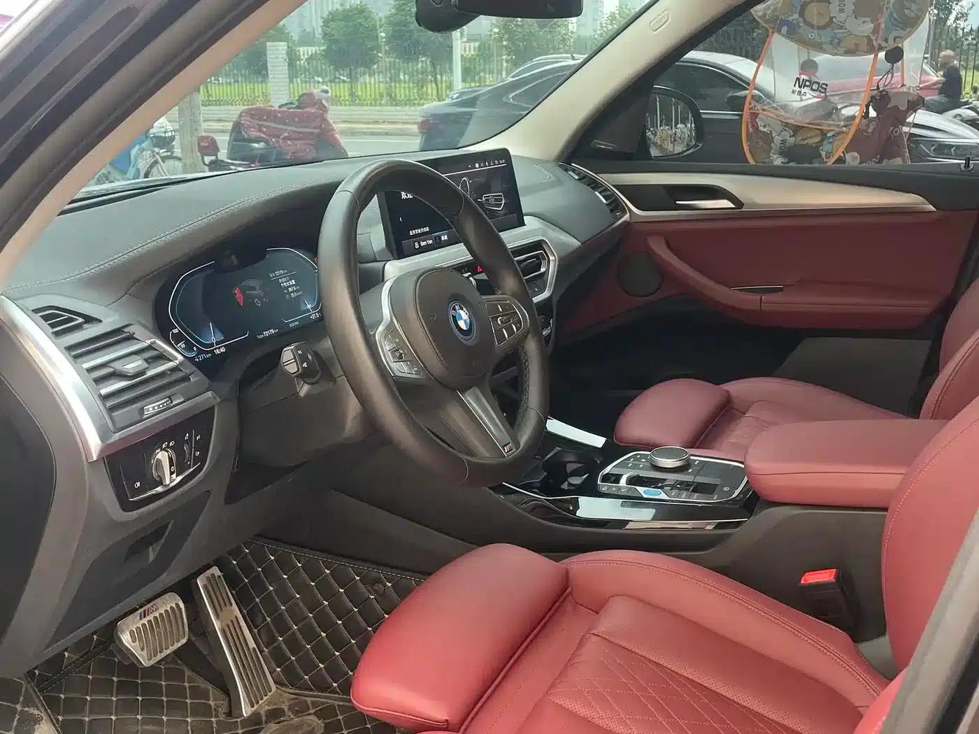 BMW iX3 2023 Leading Edition — миниатюра 4