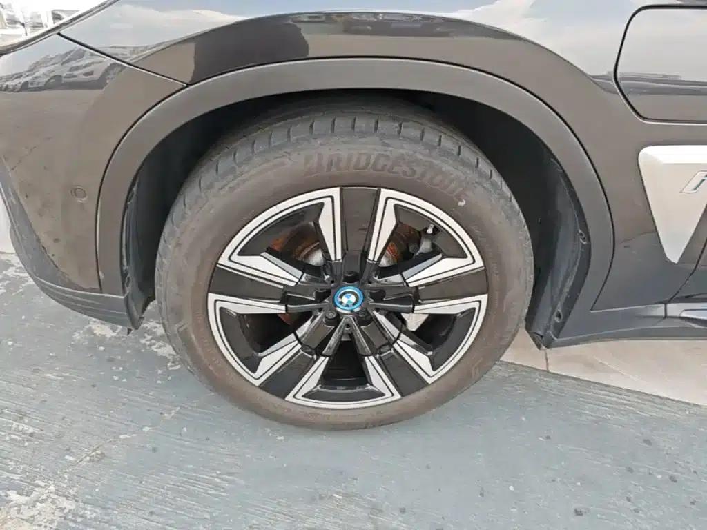 BMW iX3 2021 Leading Edition — миниатюра 23