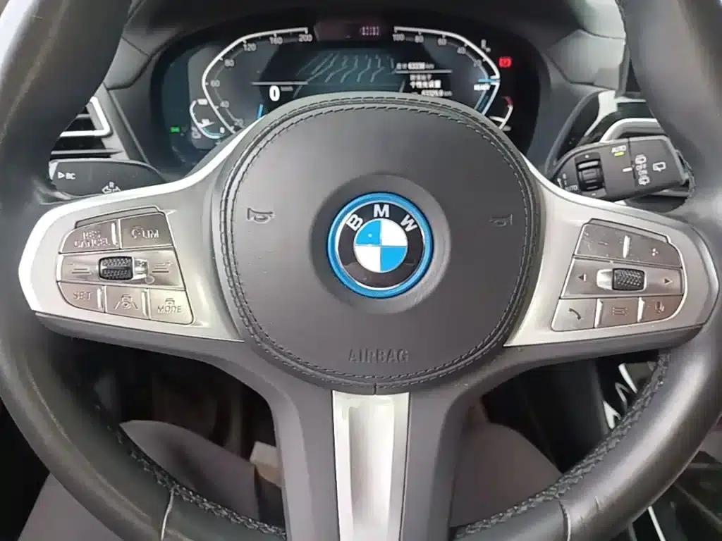 BMW iX3 2024 Leading Edition — миниатюра 11