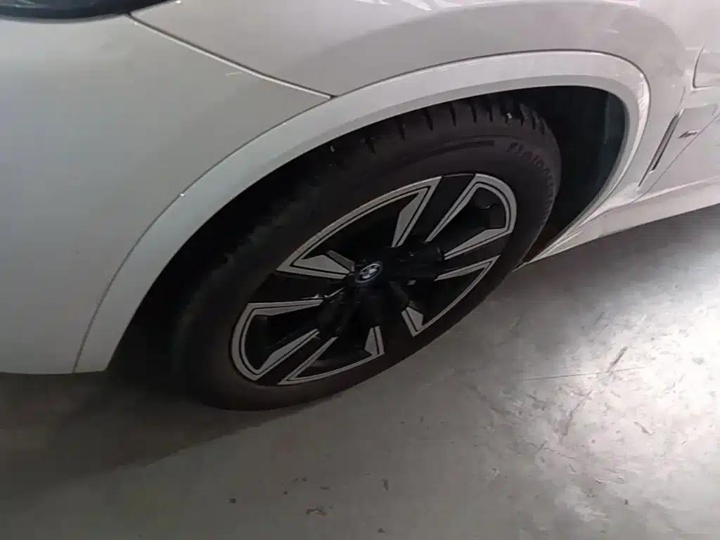 BMW iX3 2024 Leading Edition — миниатюра 23