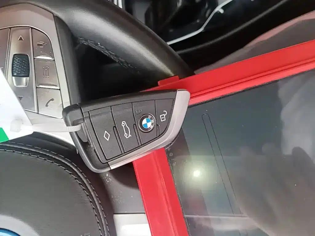 BMW iX3 2024 Leading Edition — миниатюра 9