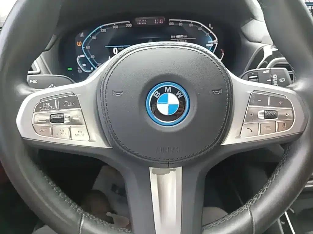 BMW iX3 2024 Leading Edition — миниатюра 11
