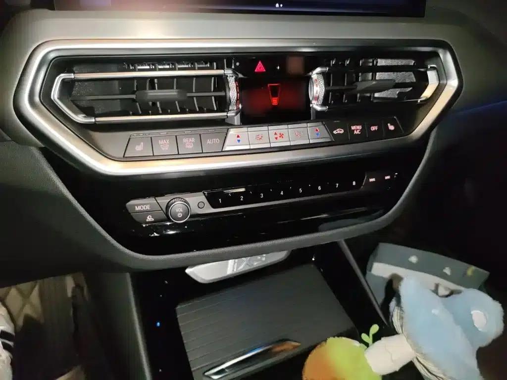 BMW iX3 2022 Facelift - Pioneer Edition — миниатюра 6