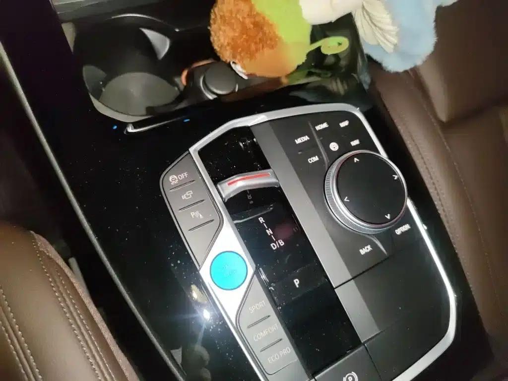 BMW iX3 2022 Facelift - Pioneer Edition — миниатюра 7