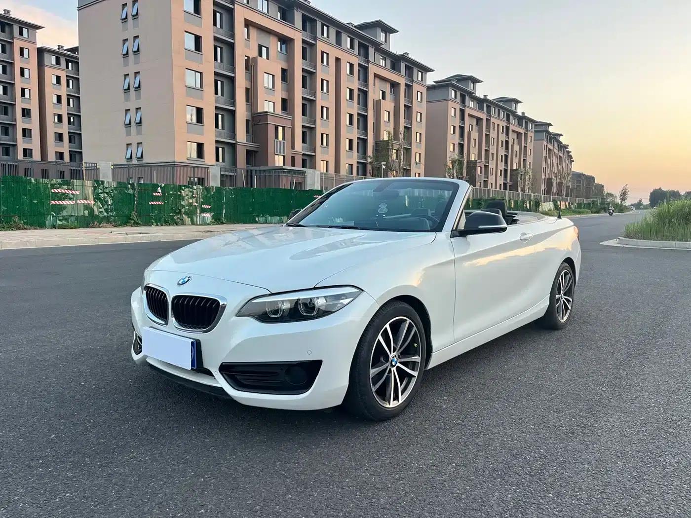 2018 BMW 2 Series Imported 220i Convertible Coupe with Sport Design Package — миниатюра 1