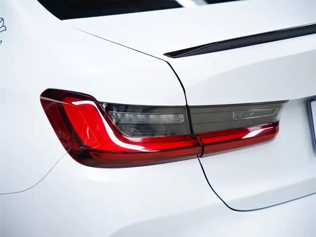 2023 BMW M3 Sedan M xDrive Competition — миниатюра 3