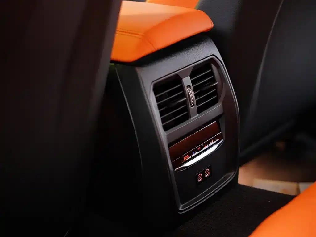 2023 BMW M3 Sedan M xDrive Competition — миниатюра 39