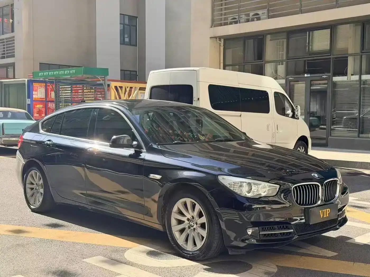2013 BMW 5 Series GT 535i Luxury — миниатюра 3