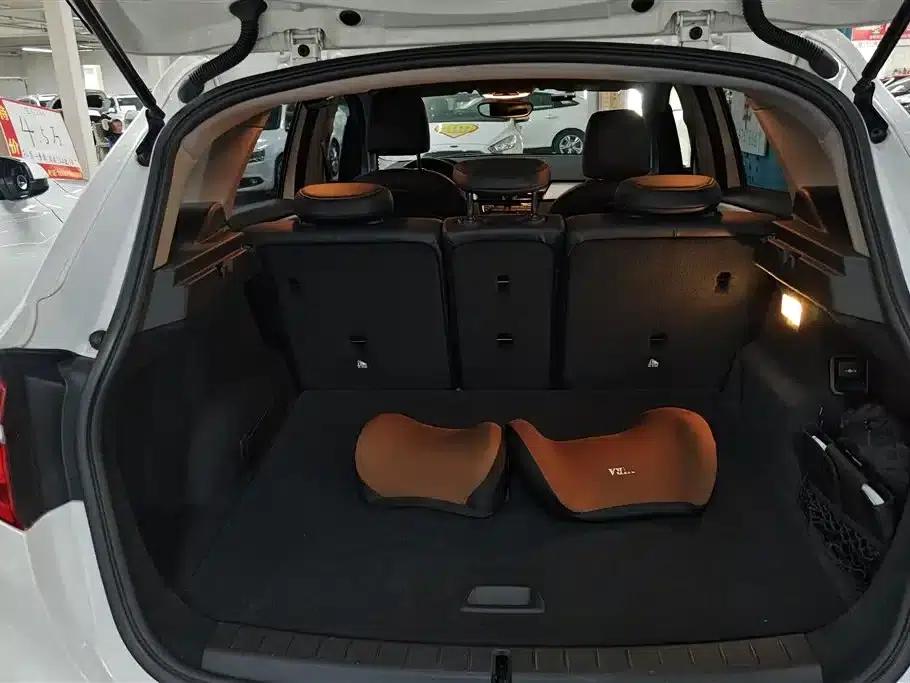 2016 BMW 2 Series Gran Tourer 218i Leading Edition — миниатюра 4