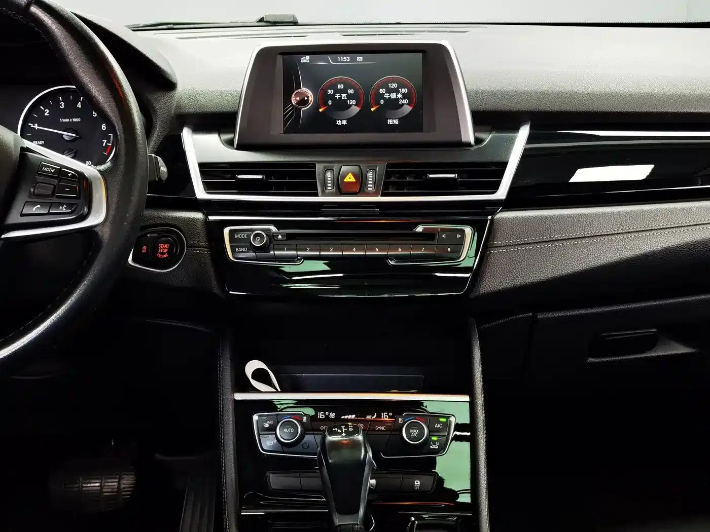 2016 BMW 2 Series Gran Tourer 218i Sport Design Package — миниатюра 17