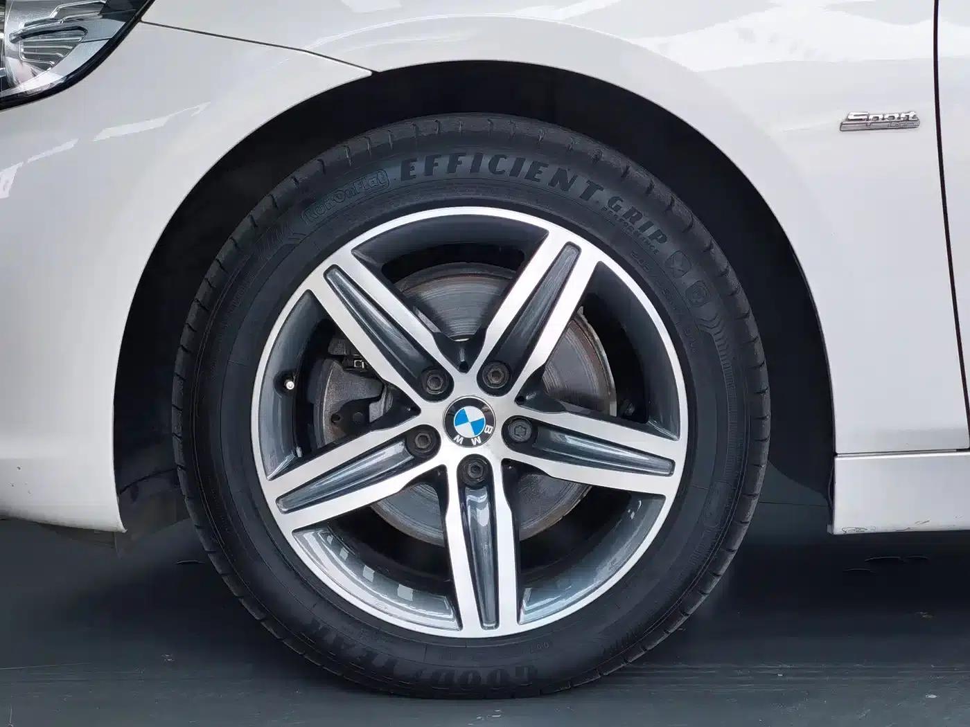 2016 BMW 2 Series Gran Tourer 218i Sport Design Package — миниатюра 6