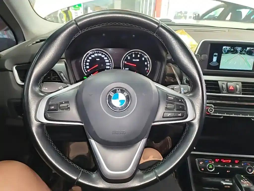 2019 BMW 2 Series Gran Tourer 218i Leading Edition — миниатюра 11