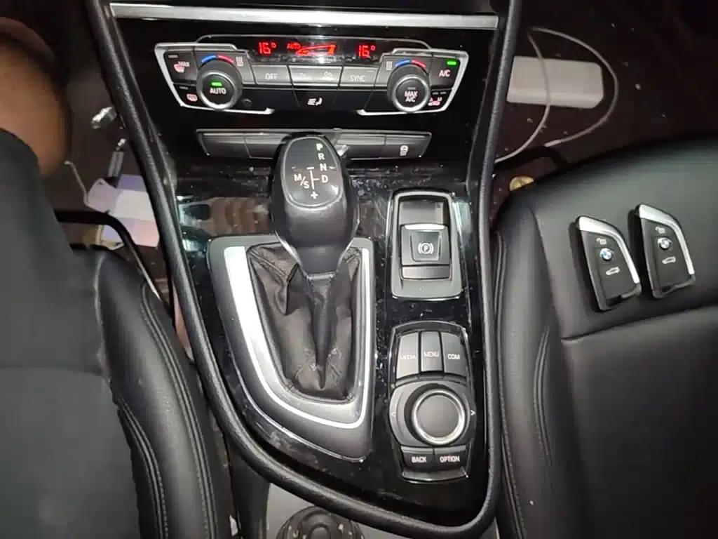 2019 BMW 2 Series Gran Tourer 218i Leading Edition — миниатюра 14