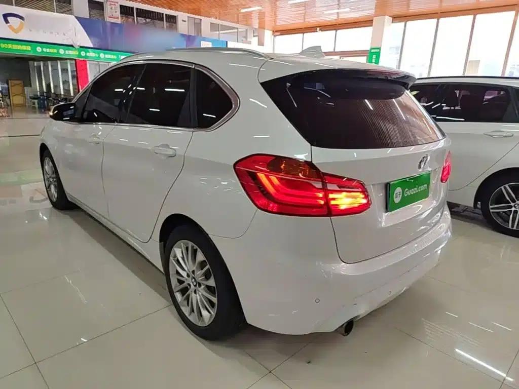 2019 BMW 2 Series Gran Tourer 218i Leading Edition — миниатюра 5