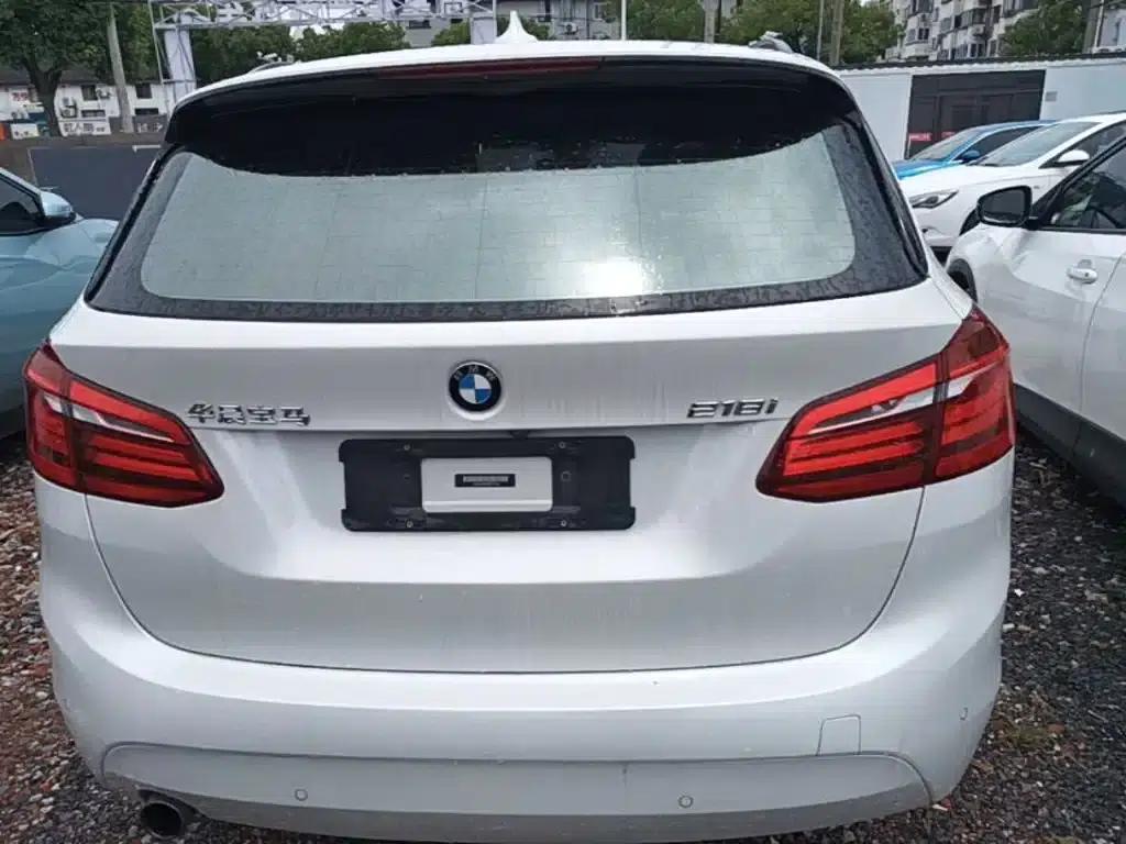 2016 BMW 2 Series Gran Tourer 218i Leading Edition — миниатюра 6