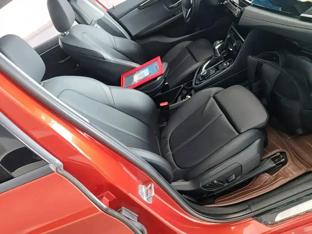 2016 BMW 2 Series Gran Tourer 218i Sport Design Package — миниатюра 25