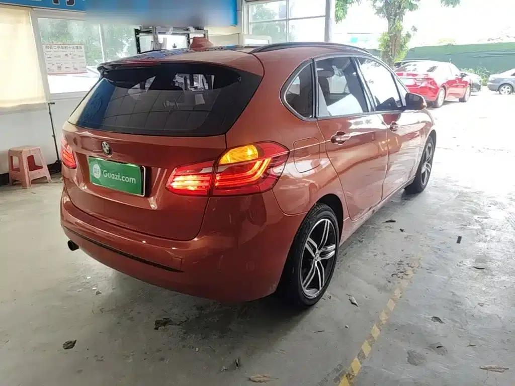 2016 BMW 2 Series Gran Tourer 218i Sport Design Package — миниатюра 7