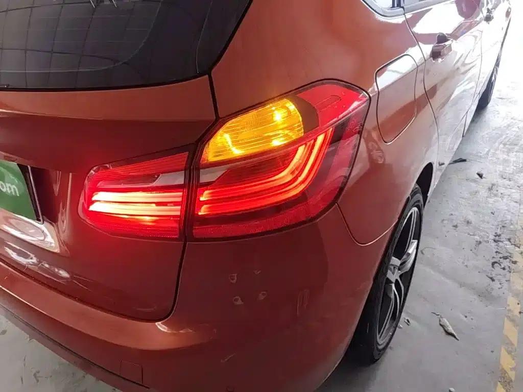 2016 BMW 2 Series Gran Tourer 218i Sport Design Package — миниатюра 8